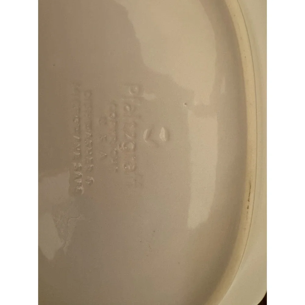 Vtg Pfaltzgraff Heritage White Stoneware Gravy Boat w/Underplate USA MINT